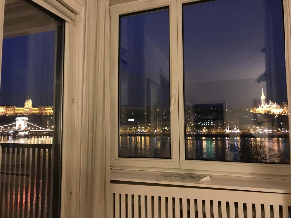Apartment Castle View บูดาเปสต์ ภายนอก รูปภาพ